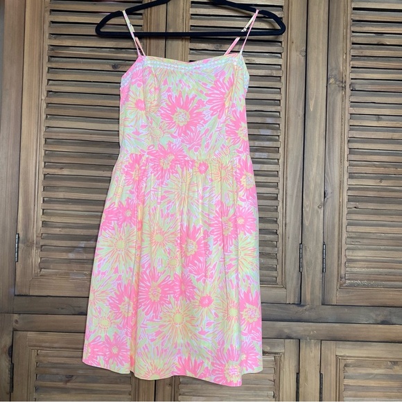 Lilly Pulitzer Bright COTTON sunburst floral spaghetti strap,tied back mini-SZ-4 - Picture 3 of 11